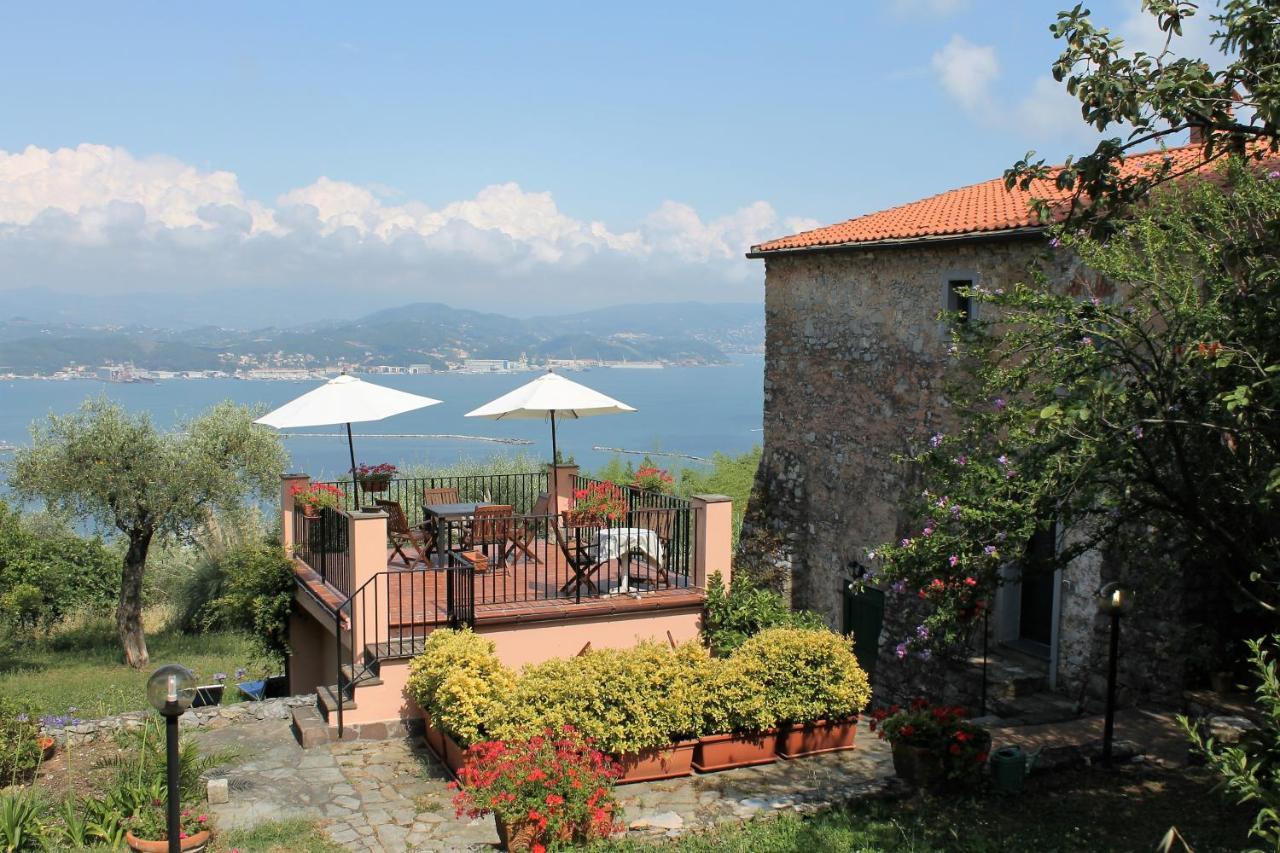 Agriturismo Terrazza Sul Golfo - Il Casale Λα Σπέτσια Εξωτερικό φωτογραφία